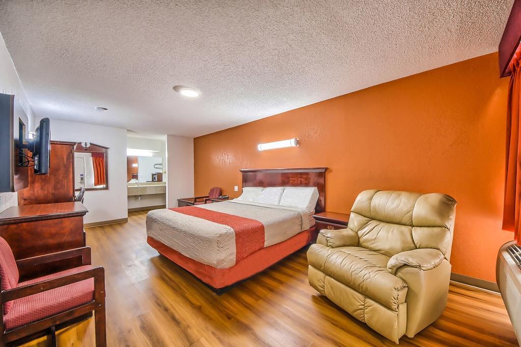 Hillcrest Inn & Suites Ozona Ngoại thất bức ảnh